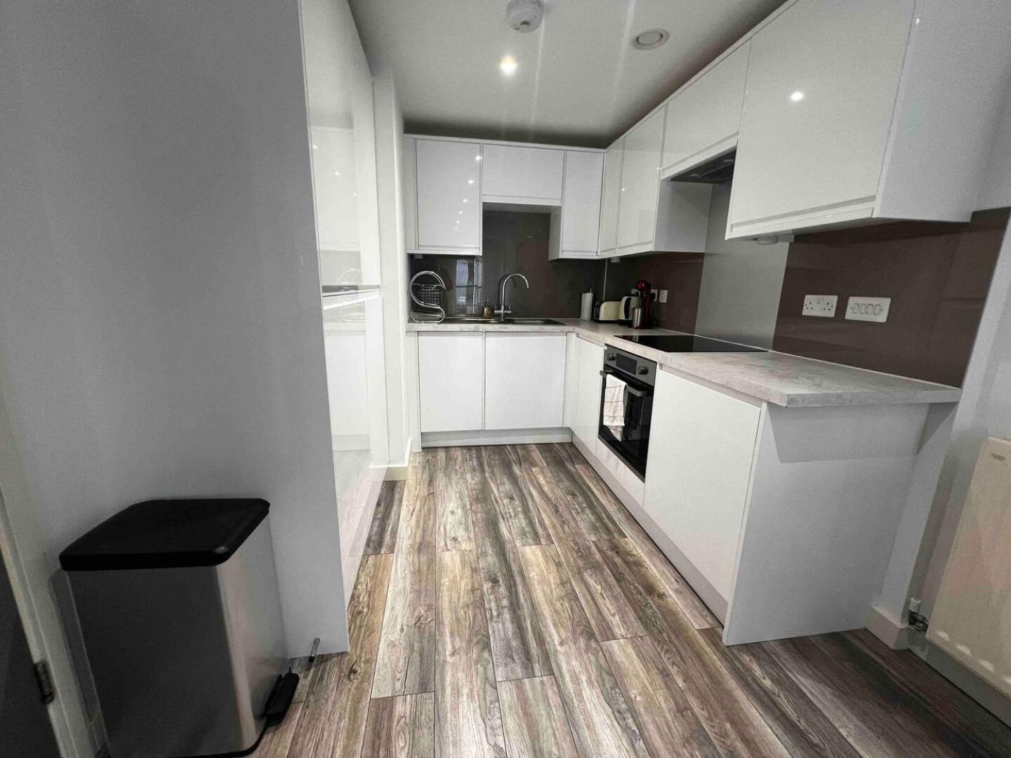 Stylish 1-Bed Flat With Sofa-Bed In London Apartment Bagian luar foto